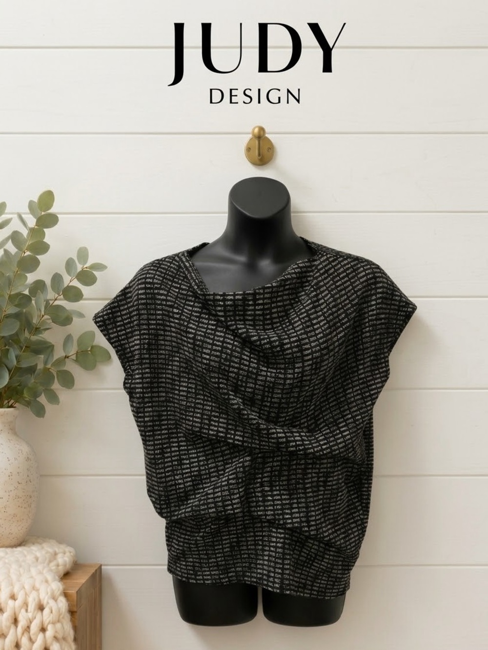 Judy Design Québec Black & Silver Shimmer Top One Size